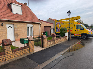 Photo n°5 de à Dunkerque Ch-Renovation est une entreprise de couverture Démoussage Étranchéité Fuites Toiture Couverture Maçonnerie à Dunkerque (Peintre en bâtiment)