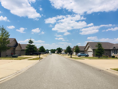 Beacon Property Management 919 Detroit Ct, Morton, IL 61550