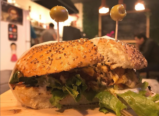La Fauna Snack & Grill Burguer Suc. 20 de Noviembre