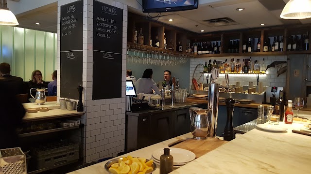 John & Sons Oyster House