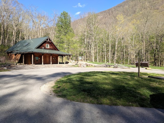 Cascade Falls Trailhead