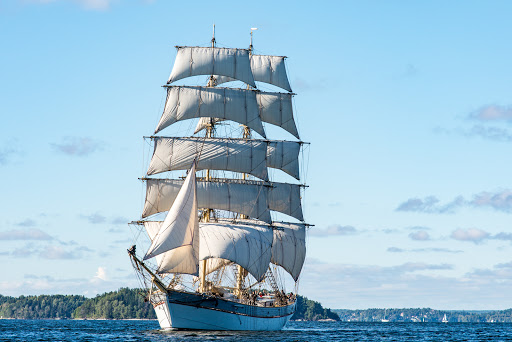 Briggen Tre Kronor AB