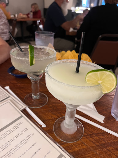 Arroyo Grill - Visual