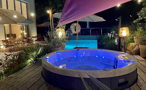 Photo de Maison d'Hôtes de Charme & SPA (Piscine, sauna & jacuzzi)Le Clos de la Fontaine - CAHORS à Labastide-Marnhac (46090)