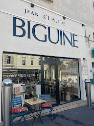 Photo n°16 de JEAN CLAUDE BIGUINE à Marseille (Salon de coiffure)