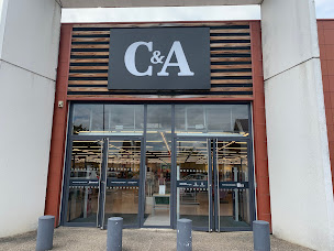 Photo n°2 de C&A à Beauvais (Magasin de vêtements pour femmes)