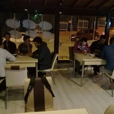 ÖZGÜN CAFE CANLI MÜZIK