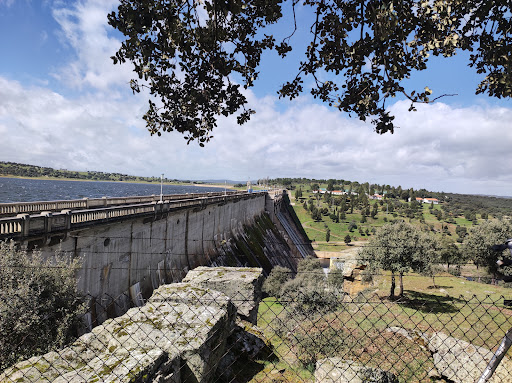 Parking Presa 2 Gallery - Spain