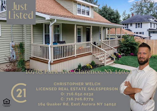 Christopher Welch - Thumbnail