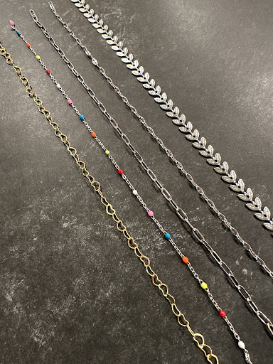 Still Linked - Visual
