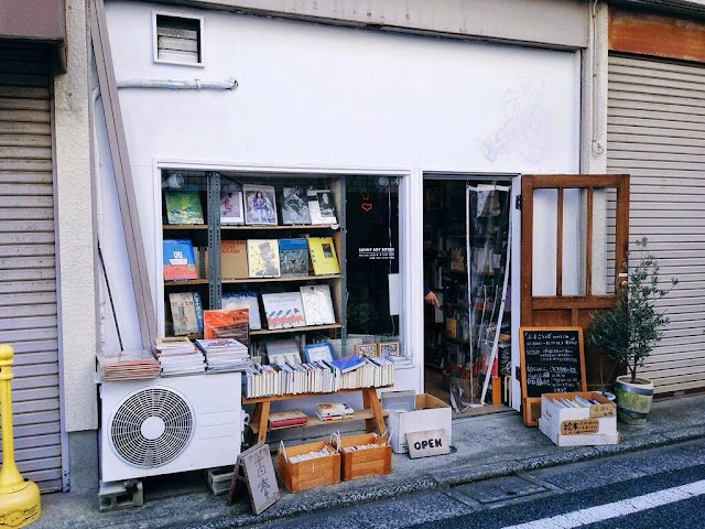 SUNNY BOY BOOKS
