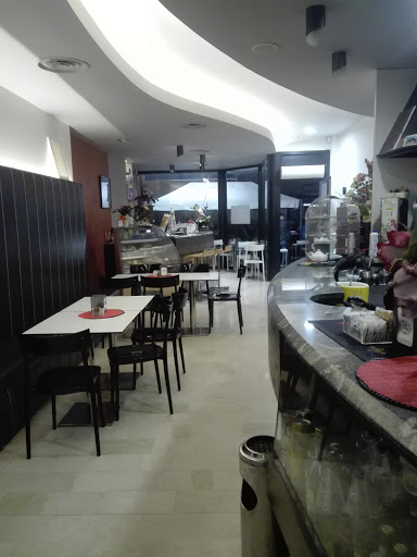 Milly Bar - Visual