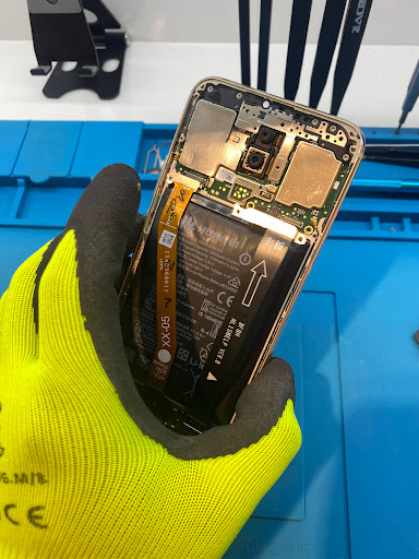 Phone Tech Riparazione - assistenza cellulare, tablet e pc Gallery - Italy