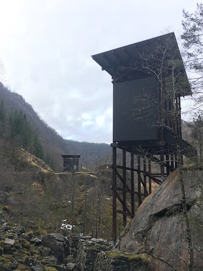 Photos of The zinc mines Allman gorge