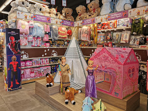 Photo n°2 de King Jouet Sainte Genevieve des Bois à Sainte-Geneviève-des-Bois (Magasin de miniatures)