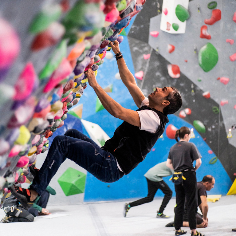 juegos infantiles, presas de escalada, escaladores, escalador, escalar