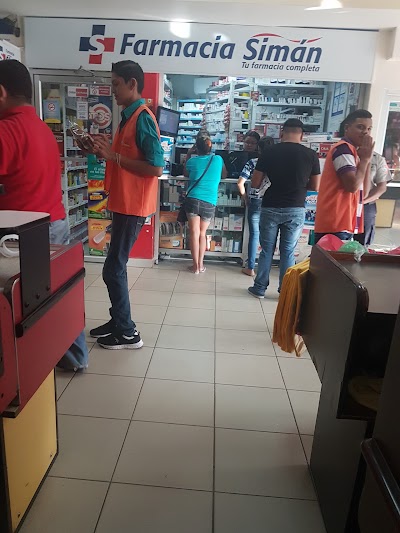 Photos of Super Mercado Dos Caminos