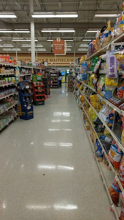 Giant Eagle Supermarket