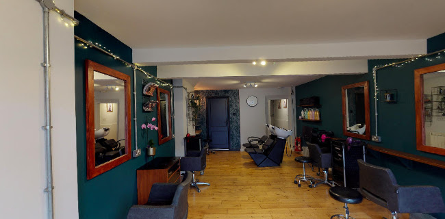 Comments and reviews of Hare & Rabbit Hair Salon