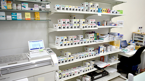 アカカベ薬局 茨木東太田店