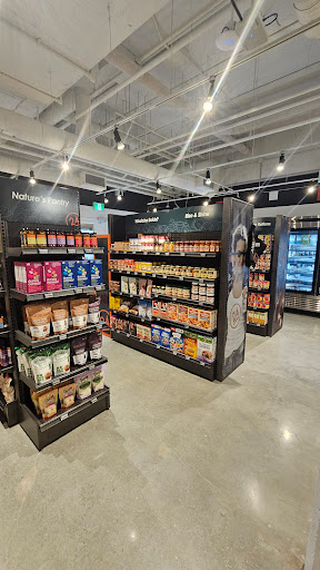 Aisle 24 - Visual