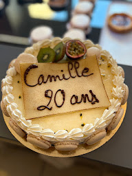 Photo n°2 de Pains et Gourmandises - 89300 - Champlay à Champlay (Boulangerie)