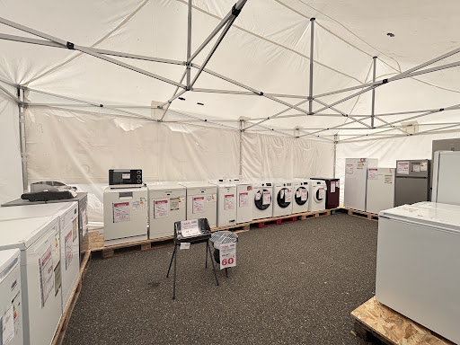 🎉🚨 LES SOLDES SONT LÀ CHEZ PULSAT LANNEMEZAN ! 🎉🚨

🔥 Des MÉGA PROMOS vous attendent dans TOUT le magasin… et sous notre chapiteau ! 🔥

🛏️ Literie à prix soldés
🏷️ Électroménager, TV, petit électroménager, multimédia…
⛺ Grand chapiteau devant le magasin avec des offres exceptionnelles !

C’est le moment idéal pour vous équiper tout en faisant de belles économies ! 🤩

📍 Rendez-vous chez Pulsat Lannemezan et profitez de nos offres exceptionnelles pendant les soldes.

On vous attend nombreux ! 😊

#Soldes #PulsatLannemezan #MegaPromos #BonnesAffaires #Literie #Electromenager #TV #Multimédia #Lannemezan