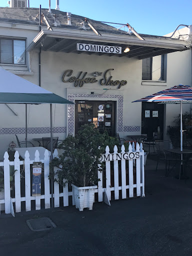 Domingo's Cafe Logo