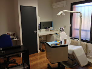 Photo n°6 de Dr DARMON Yves - ORTHODONTISTE - ORANGE à Orange (Orthodontiste)