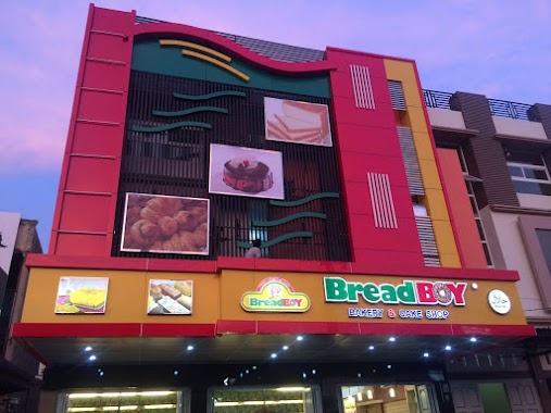 BreadBoy Bakery & Cake Shop, Author: Muhammad Yassirli