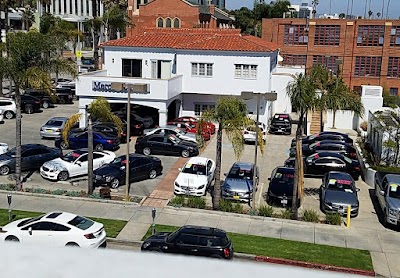 Photos of W.I. Simonson Mercedes-Benz