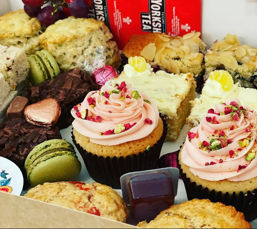 Mad Hatter Bakes - Thumbnail