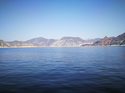 Photos of Presa Zimap&aacute;n