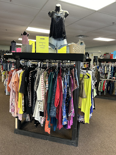 Maddie's Closet - Thumbnail