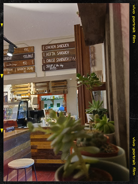 Muj Falafel Bistro — photo