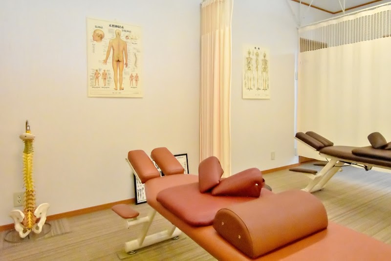 都留カイロプラクティック整体院