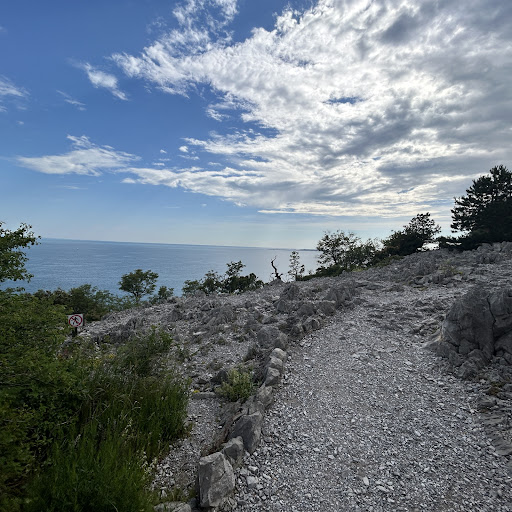 Rilke Wanderweg Eingang Gallery - Italy