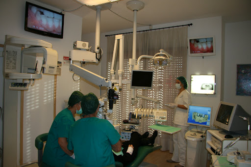 Studio Dentistico Pratesi e Montanari