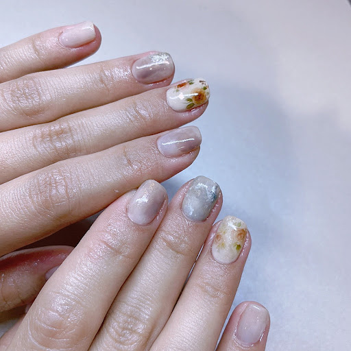 G.U NAIL 沙鹿龍井美甲評價、價格、網友推薦資訊 - 親切技術與舒適環境