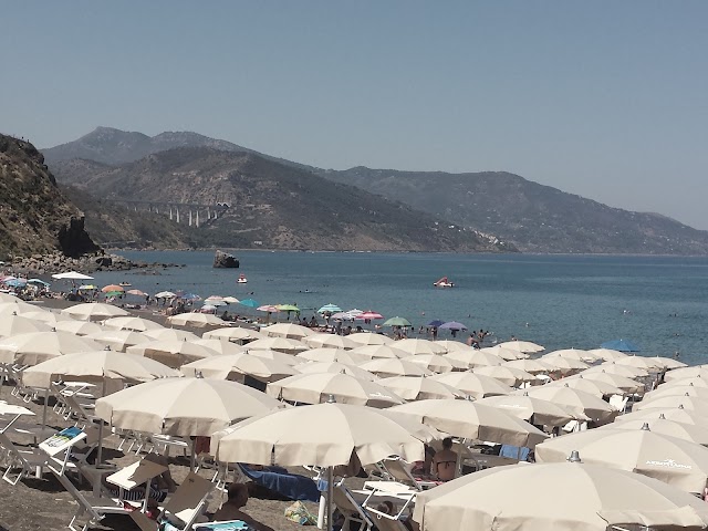 Spiaggia "Torre Conca"