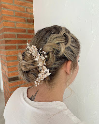 Photo n°3 de Les ciseaux de Julie à Saint-Benoît-sur-Loire (Salon de coiffure)