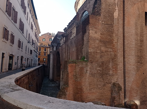Basilica di Nettuno
