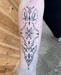 Photo n°2 de Cœur Riflon Tattoo à Bordeaux (Tatoueur)