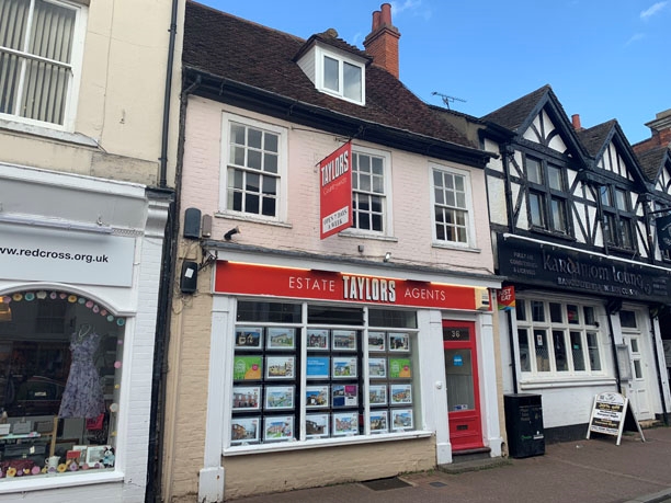 Taylors Estate Agents Stony Stratford photo 3