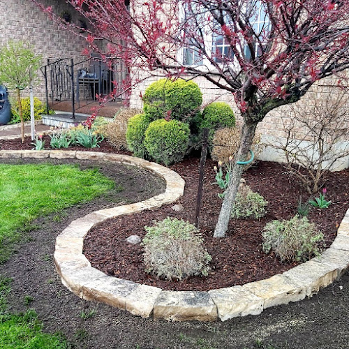 Smooth Rock Hardscapes work photo 1