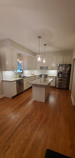 Avatar for Dean's Custom Painting and Remodeling