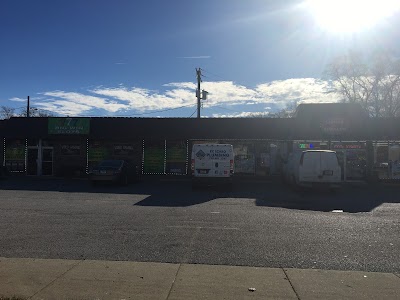 79th Oak Park Liquor & Tobacco store