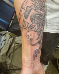 Photo n°18 de Middle art - Salon de tatouage & Piercing à Vendenheim (Tatoueur)