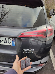 Photo n°5 de CLÉ AUTO SERVICE - Serrurier Automobile, reproduction de clés automobile et ouverture de portes à Limeil Brevannes (94450) à Limeil-Brévannes (Service de serrurerie d'urgence)