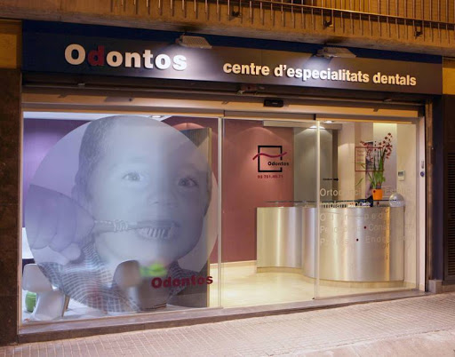 Clínica dental Odontos
